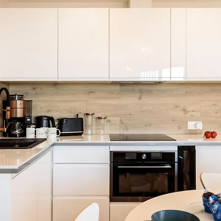 Premium Sea Z Dostepem Do Basenow, Jacuzzi I Saun-pinea Pobierowo-sannel For Rent Apartment *