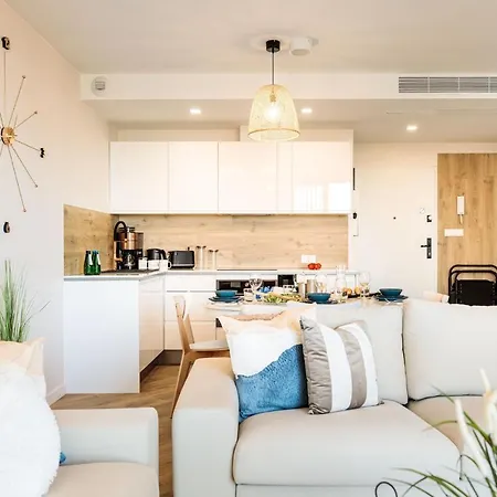 Premium Sea Z Dostepem Do Basenow, Jacuzzi I Saun-pinea Pobierowo-sannel For Rent Apartment *